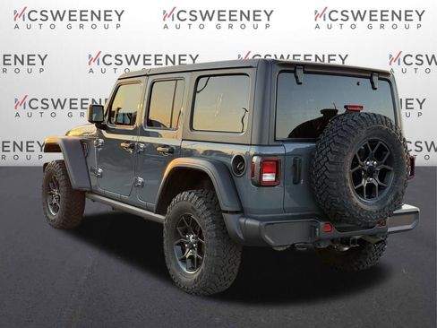 Used 2025 Jeep Wrangler Willys AWD/4WD image 3