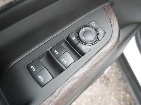 Used 2023 GMC Acadia Denali w/ Denali Ultimate Package AWD/4WD image 14