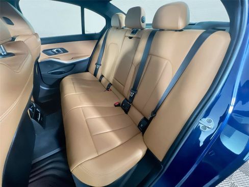 Certified 2024 BMW 330i xDrive Sedan w/ Convenience Package AWD/4WD image 24