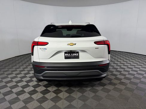 Used 2024 Chevrolet Blazer EV LT AWD/4WD image 9