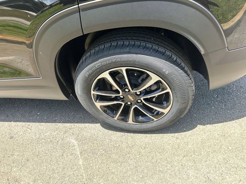 New 2025 Chevrolet TrailBlazer LT w/ Convenience Package image 9