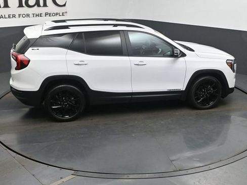Used 2023 GMC Terrain SLE w/ Driver Convenience Package FWD image 39