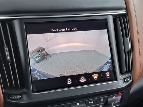 Used 2021 Maserati Levante S GranSport image 36