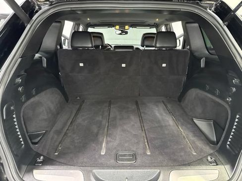 Used 2017 Jeep Grand Cherokee Limited AWD/4WD image 28