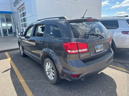 Used 2017 Dodge Journey SXT w/ Premium Group AWD/4WD image 2