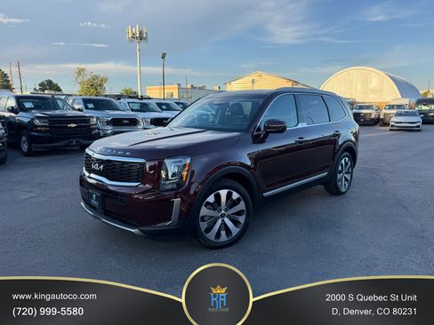 Used 2022 Kia Telluride S AWD/4WD image 1