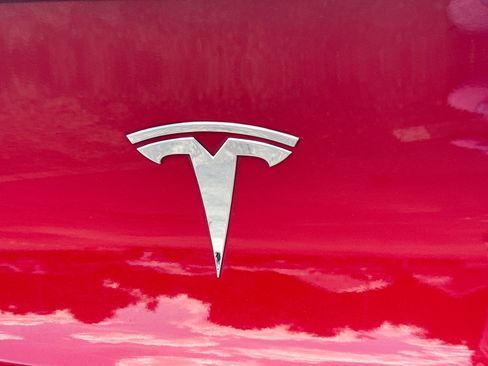 Used 2022 Tesla Model Y Performance AWD/4WD image 11