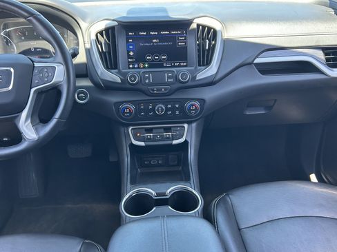 Certified 2024 GMC Terrain SLT AWD/4WD image 17