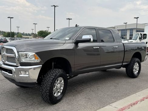 Used 2017 RAM 2500 Laramie w/ Convenience Group AWD/4WD image 4
