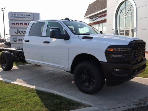 New 2025 RAM 3500 Tradesman image 3