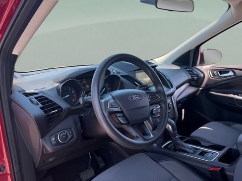 Used 2019 Ford Escape SE FWD image 18