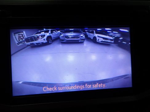 Used 2013 Toyota 4Runner Limited image 18