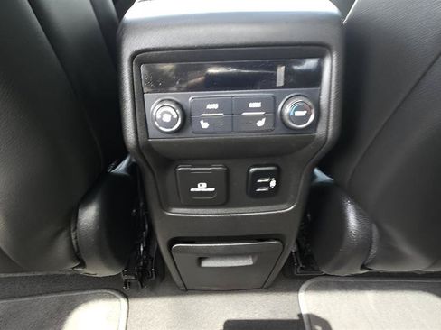 Used 2017 GMC Acadia Denali w/ Technology Package AWD/4WD image 19