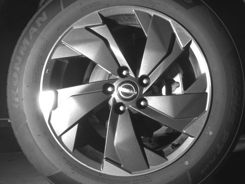 Used 2025 Nissan Rogue SV AWD/4WD image 13