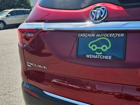 Certified 2022 Buick Enclave Essence w/ Sport Touring Edition AWD/4WD image 21