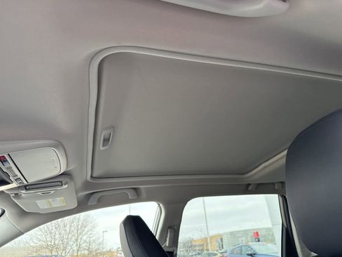 Used 2019 Subaru Forester Limited w/ Popular Package #3 image 17