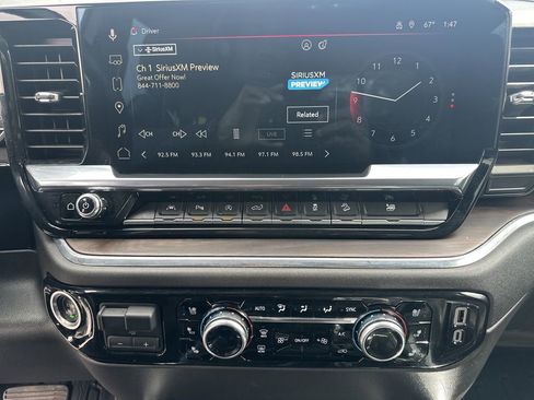 Used 2023 GMC Sierra 1500 SLT w/ SLT Premium Plus Package image 30