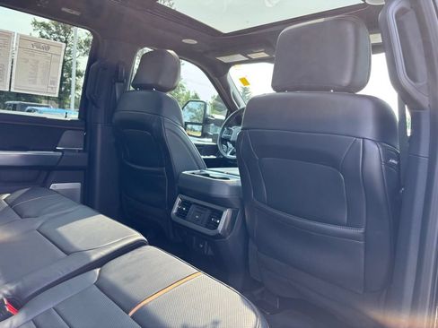 Used 2024 Ford F250 Platinum AWD/4WD image 18