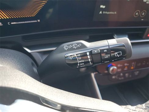 New 2026 Kia Carnival EX image 30