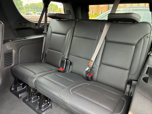 Used 2025 GMC Yukon XL Denali w/ Sun & Power Step Package AWD/4WD image 18