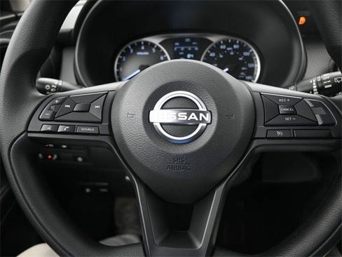 New 2025 Nissan Kicks Play S image 22