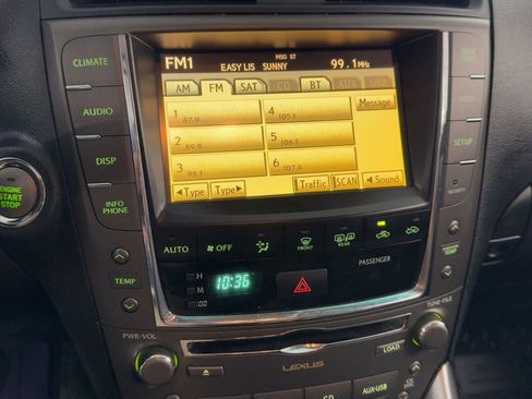 Used 2011 Lexus IS 250 4dr Sport Sdn Auto AWD image 22