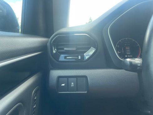 Used 2024 Honda Pilot EX-L image 12