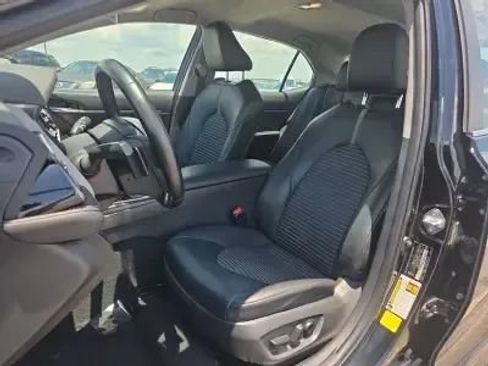 Used 2021 Toyota Camry SE FWD image 7