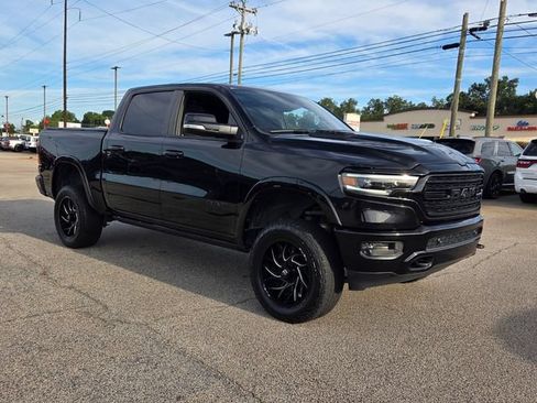 Used 2020 RAM 1500 Limited w/ Black Appearance Package AWD/4WD image 1