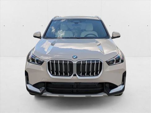 Used 2026 BMW X1 xDrive28i w/ Technology Package image 6