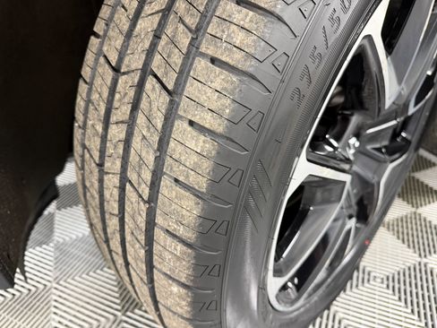 Used 2024 Chevrolet Suburban RST w/ Luxury Package image 39