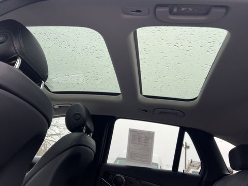 Certified 2022 Mercedes-Benz GLC 300 4MATIC w/ Driver Assistance Package image 22