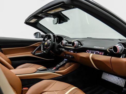 Used 2022 Ferrari 812 GTS RWD image 60