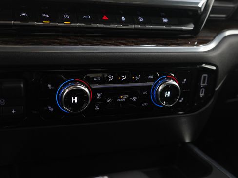 Used 2022 GMC Sierra 1500 Elevation w/ Elevation Premium Package image 23