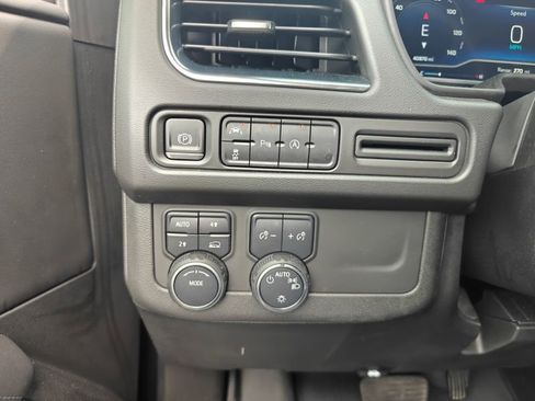 Certified 2023 Chevrolet Tahoe LT AWD/4WD image 13