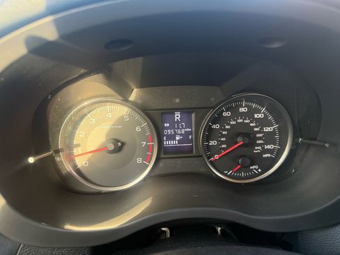 Used 2016 Subaru Impreza 2.0i Premium image 12