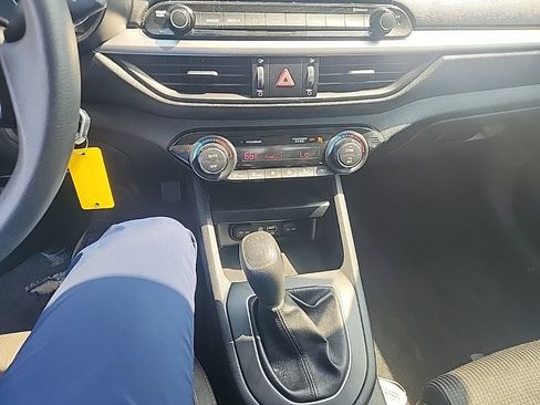 Used 2019 Kia Forte Sedan FWD image 22