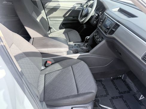 Used 2018 Volkswagen Atlas S image 31