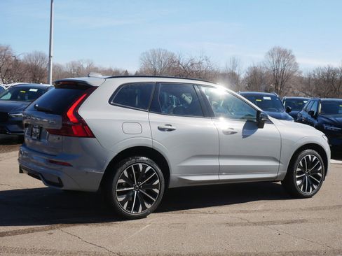 New 2026 Volvo XC60 B5 Ultra w/ Climate Package AWD/4WD image 3