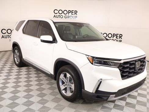 Used 2025 Honda Pilot EX-L image 1