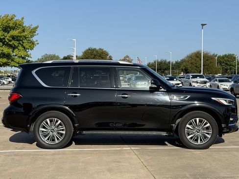 Used 2021 INFINITI QX80 Luxe AWD/4WD image 2