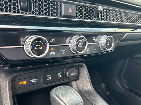 Used 2025 Honda Civic LX image 33