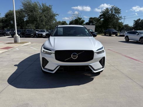 Certified 2026 Volvo XC60 B5 Plus AWD/4WD image 9