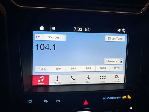 Used 2017 Ford Explorer Platinum image 16