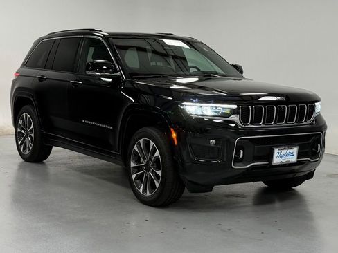 Used 2022 Jeep Grand Cherokee Overland w/ Adv Protech Group III AWD/4WD image 6