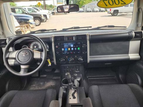 Used 2007 Toyota FJ Cruiser 4WD image 19