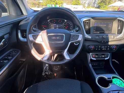 Certified 2023 GMC Terrain SLE w/ Driver Convenience Package image 9
