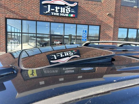 Used 2018 Cadillac Escalade Premium Luxury image 28