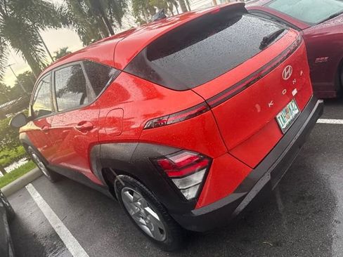 Used 2024 Hyundai Kona SE FWD image 7