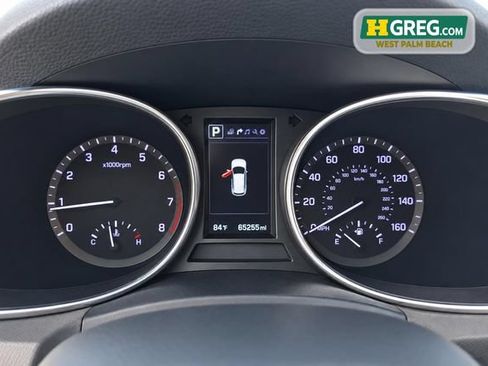 Used 2017 Hyundai Santa Fe Sport FWD image 11